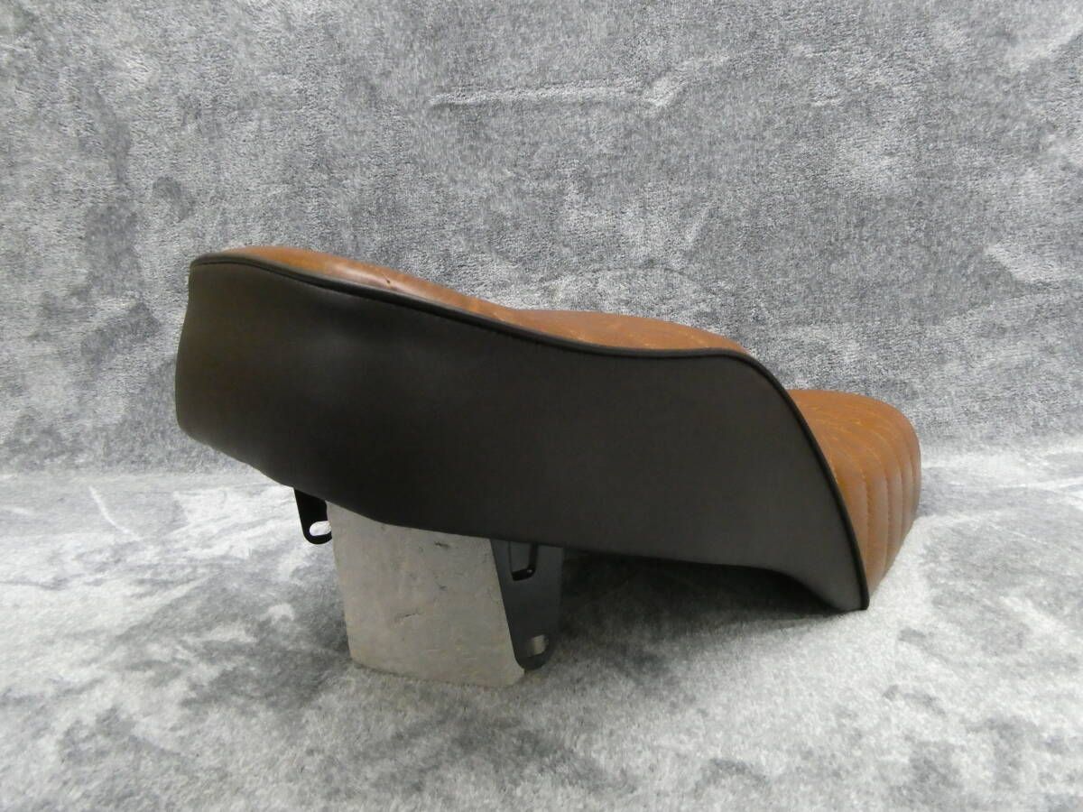 GN125 茶ツートン タックロールシート ベルト付/ BROWNブラウンGN125H