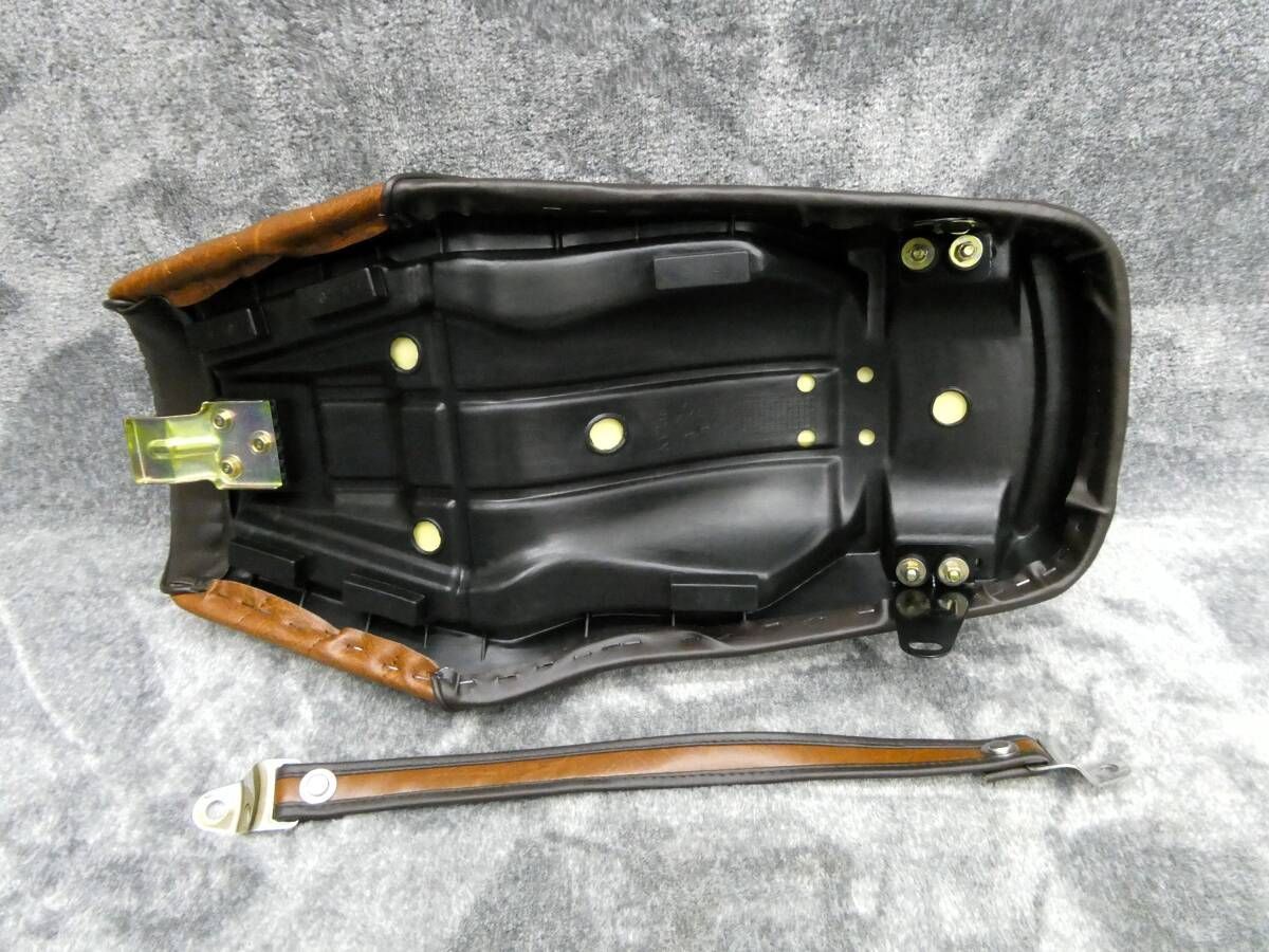 GN125 茶ツートン タックロールシート ベルト付/ BROWNブラウンGN125H 