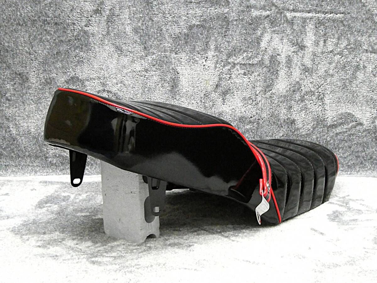 ＧＮ１２５　 黒赤エナ　タックロール シート /②GN125H GN125-2F 楽天市場】GN125 黒赤エナ タックロールシート / GN125H GN125-2F