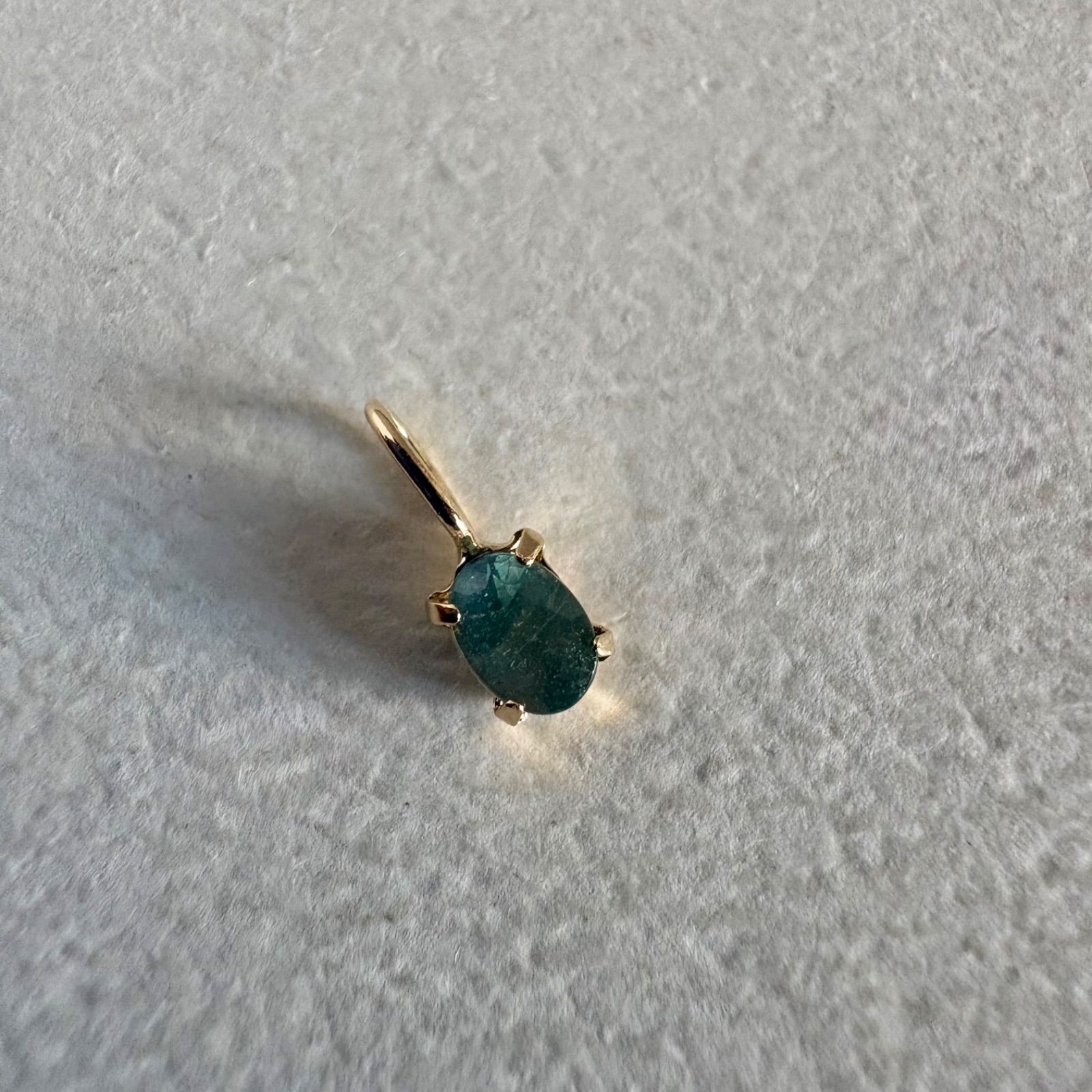 K18 天然石アレキサンドライトoval希少　レア　ペンダントトップ　18金 K18 天然石アレキサンドライトoval希少 レア ペンダントトップ