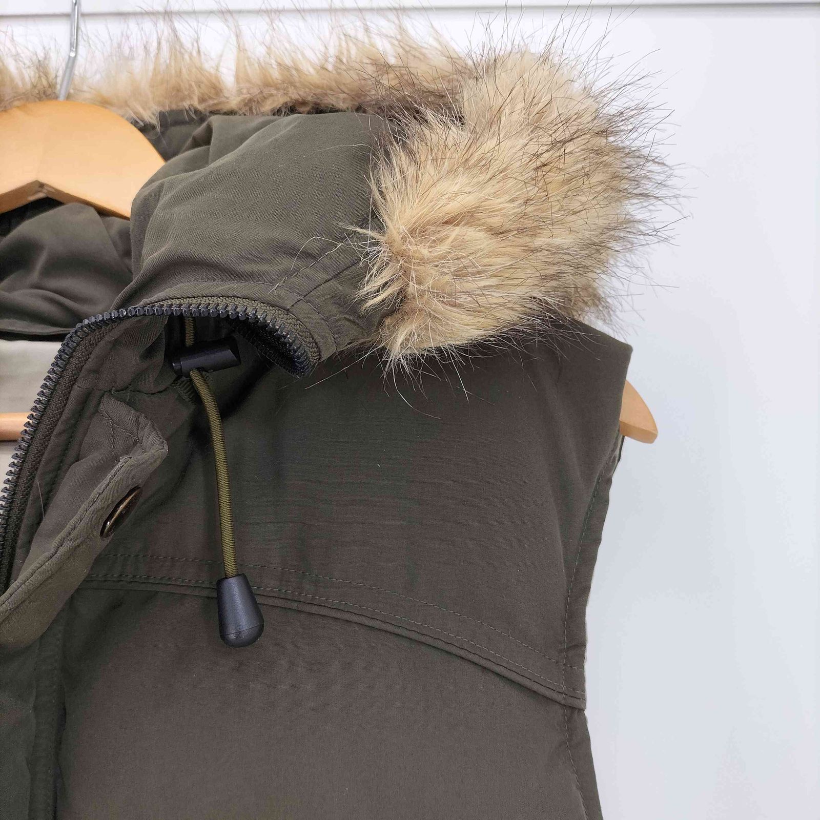 ユニクロ UNIQLO OLD ファー ダウンベスト Y2K メンズ JPN：L - メルカリ