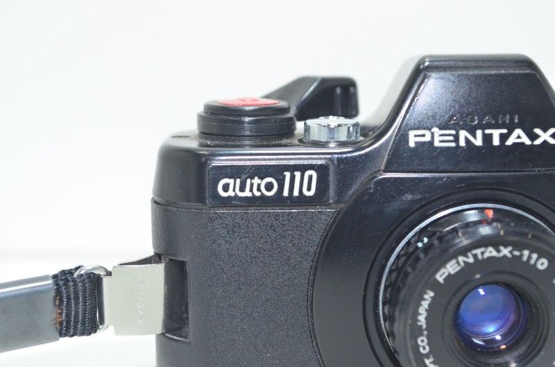 送料無料】 ペンタックス PENTAX auto 110 フィルムカメラ レンズ3本