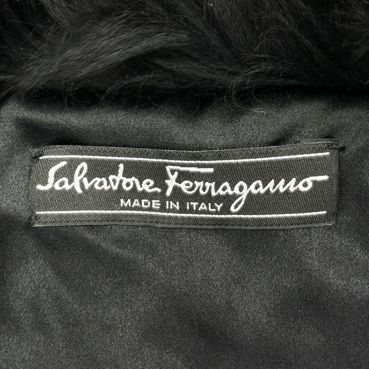 Salvatore Ferragamo サルバトーレ フェラガモ ショートファーケープ
