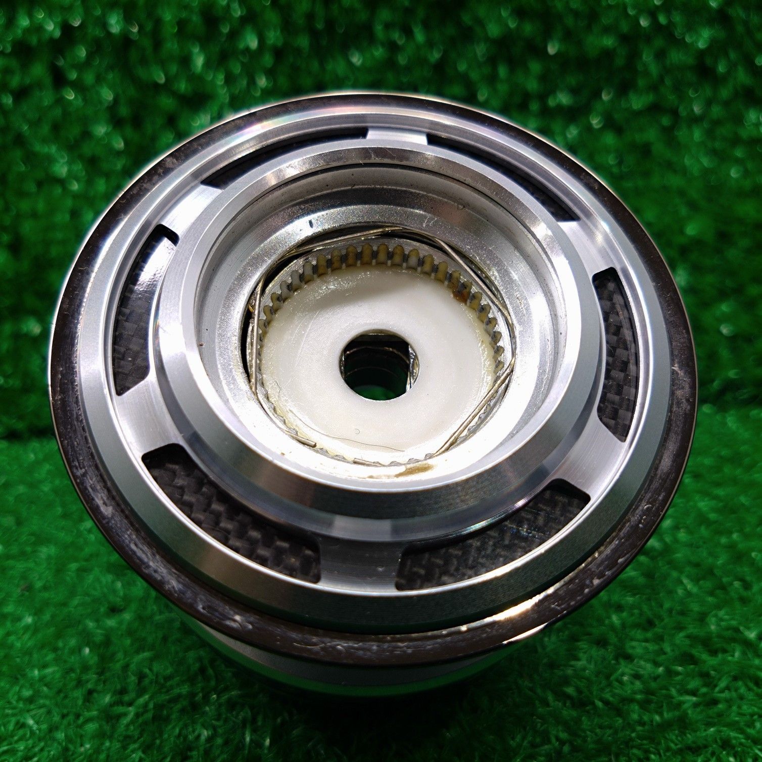 和塩 ダイワ 10ソルティガ 5000 スプール (和歌山店 併売) - メルカリ