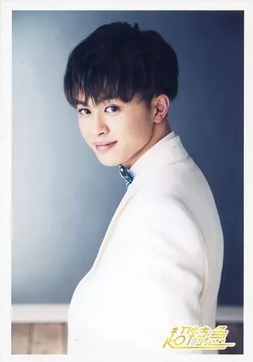 超特急　草川拓弥　タクヤ　生写真　第6弾〜 まとめ売り Amazon.co.jp: 超特急 タクヤ(草川拓弥)生写真 夢8会員限定 歴代衣装