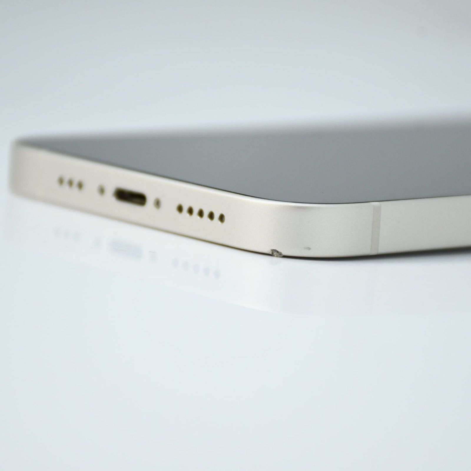 液晶美品＊純正バッテリー84%】au SIMフリー iPhone13 128GB スター