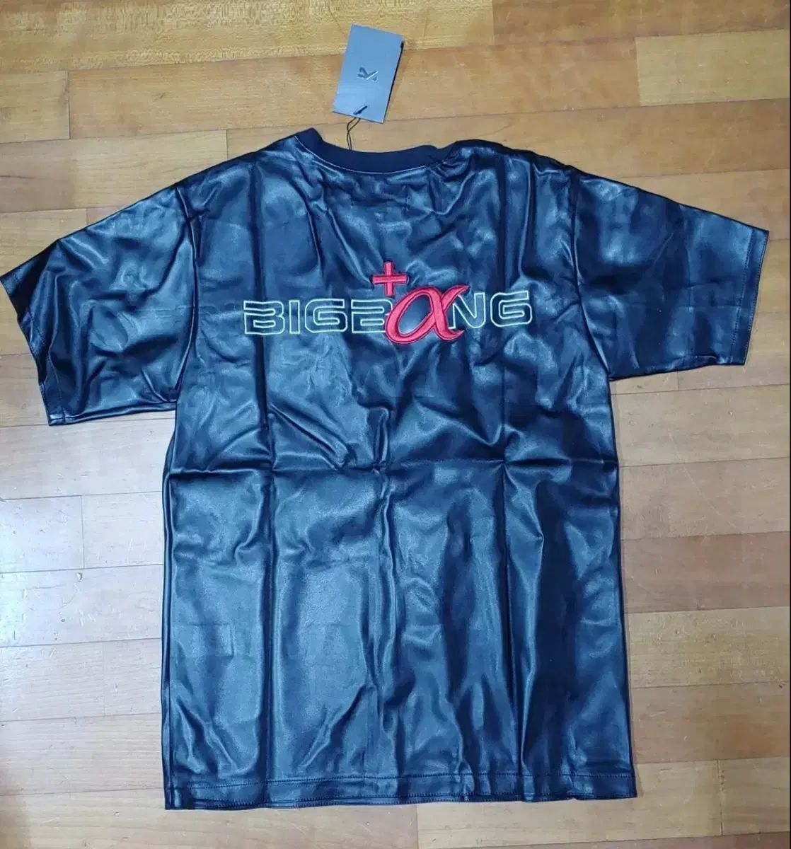 BIGBANG ビッグバン 社内イベント 少数 Tシャツ 超 コメント