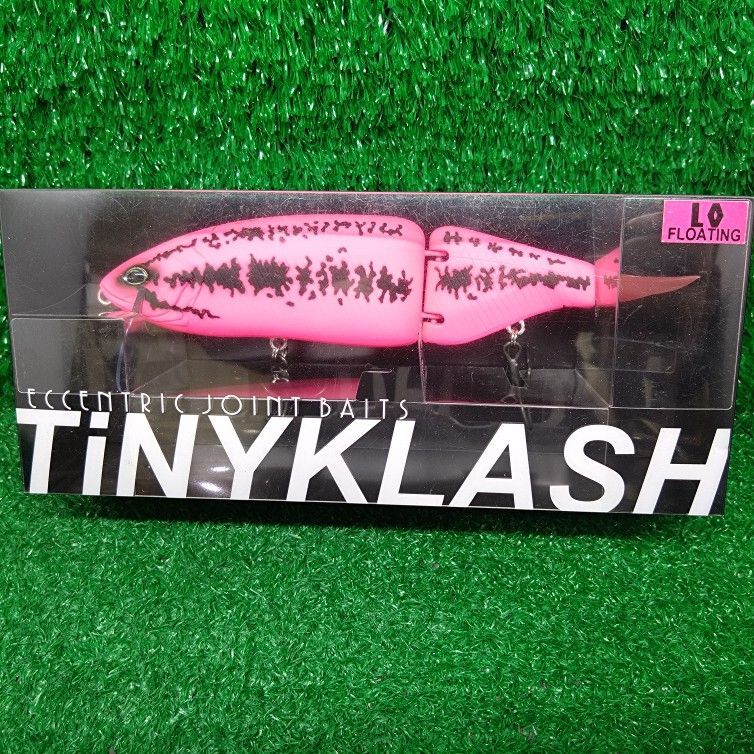 DRT タイニークラッシュ Low 新品未使用　panic pink DRT タイニークラッシュ low フラッシュピンク