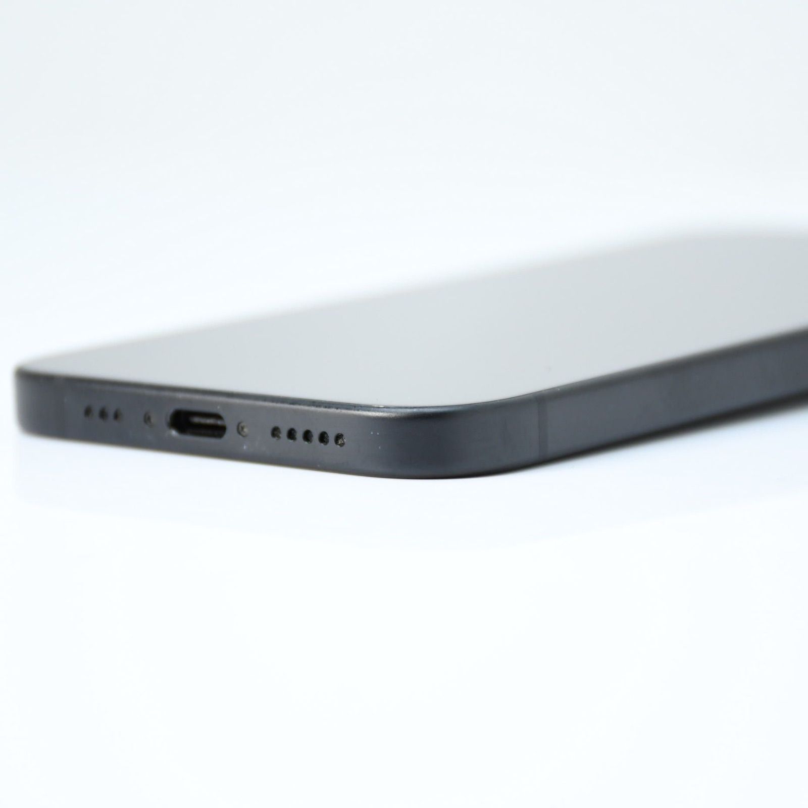 液晶美品＊純正バッテリー89％】au SIMフリー iPhone15 128GB ブラック