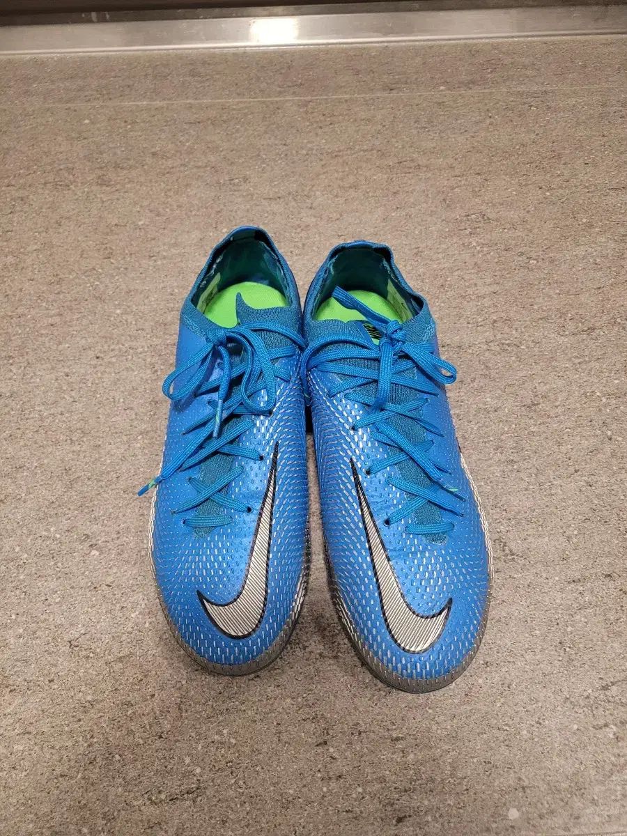 ナイキ FANTOM GT エリート FG 235mm サッカーシューズ - メルカリ