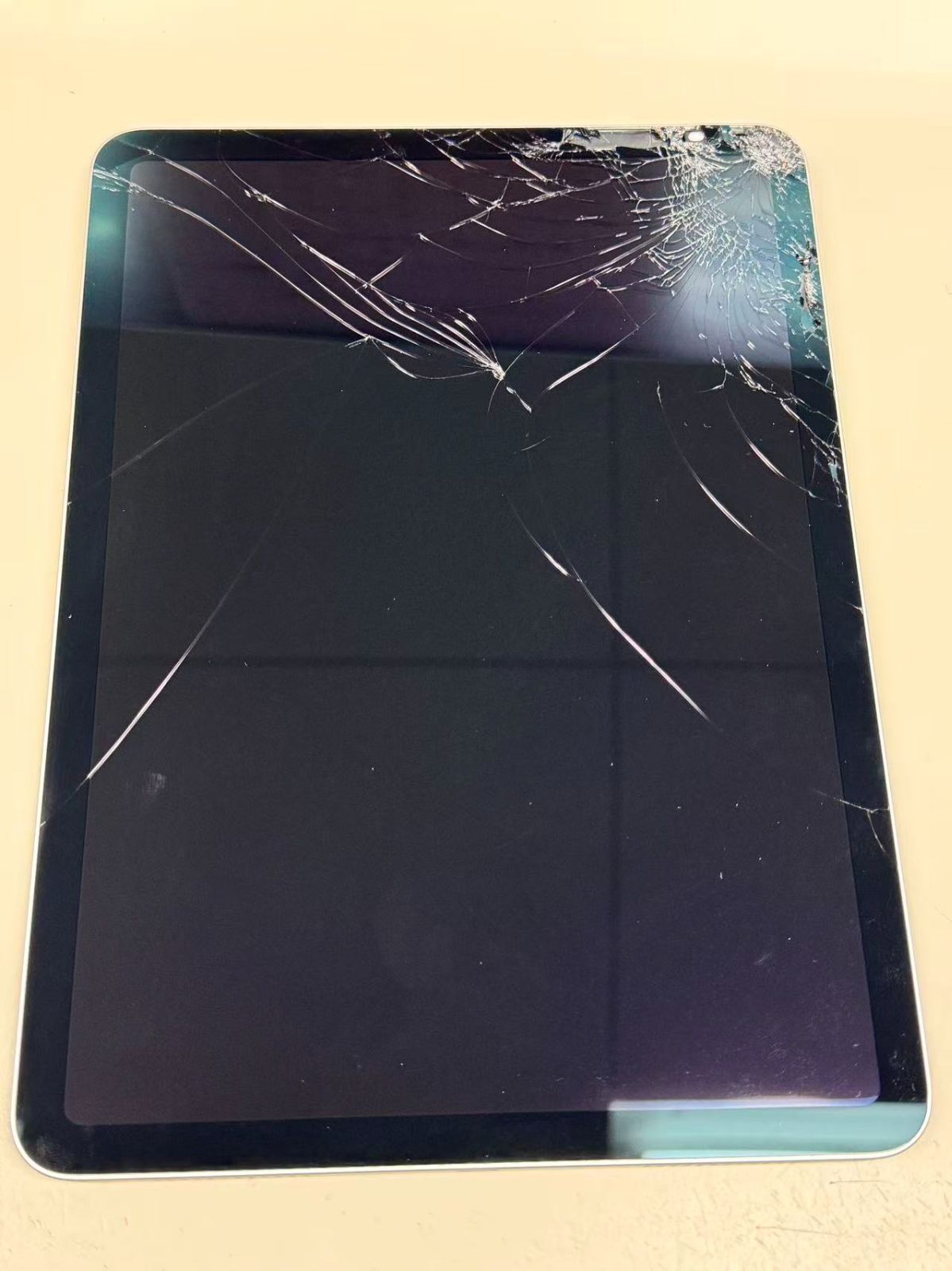 iPad Air 第4世代 Wi-Fi 64GB シルバー ジャンク品 - メルカリ