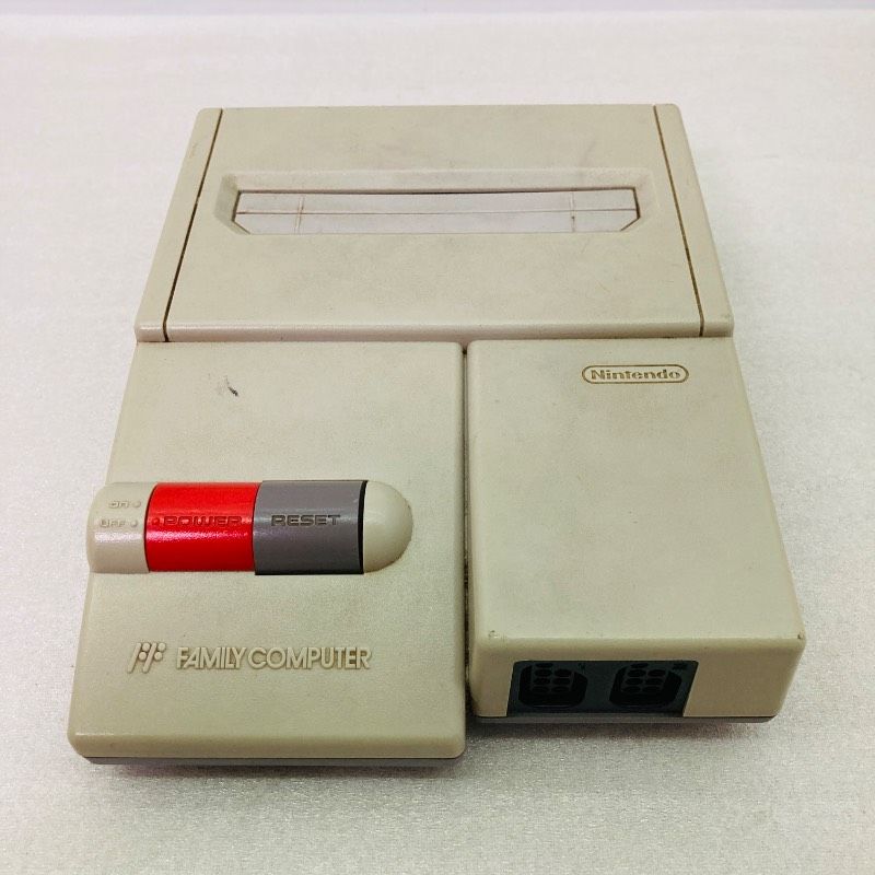 ★レア★　任天堂　ニューファミコン　ニンテンドー 動作確認済み】任天堂 ニンテンドー ニューファミコン HVC-101 NEW
