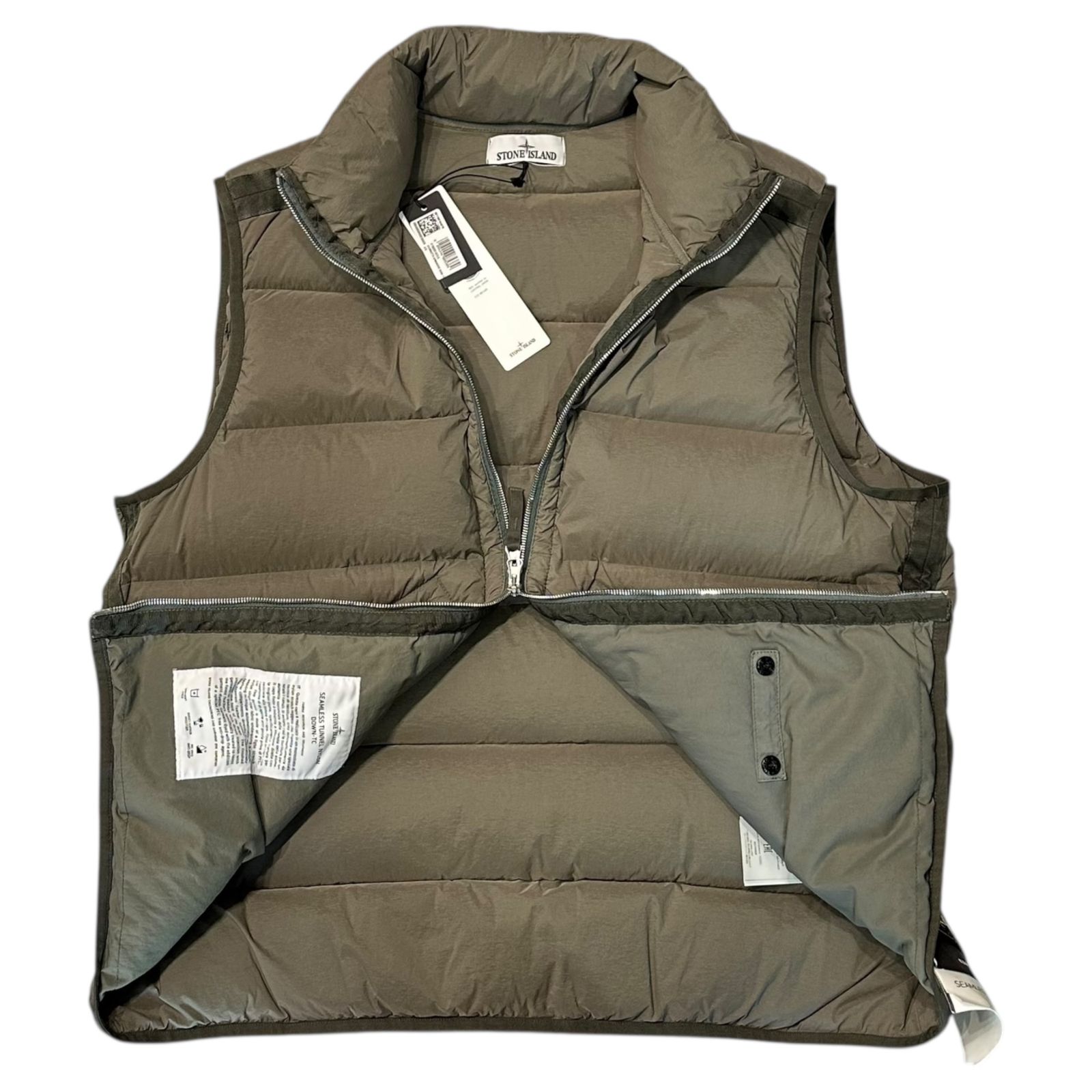 STONE ISLAND(ストーンアイランド) 24AW SEAMLESS TUNNEL NYLON DOWN 
