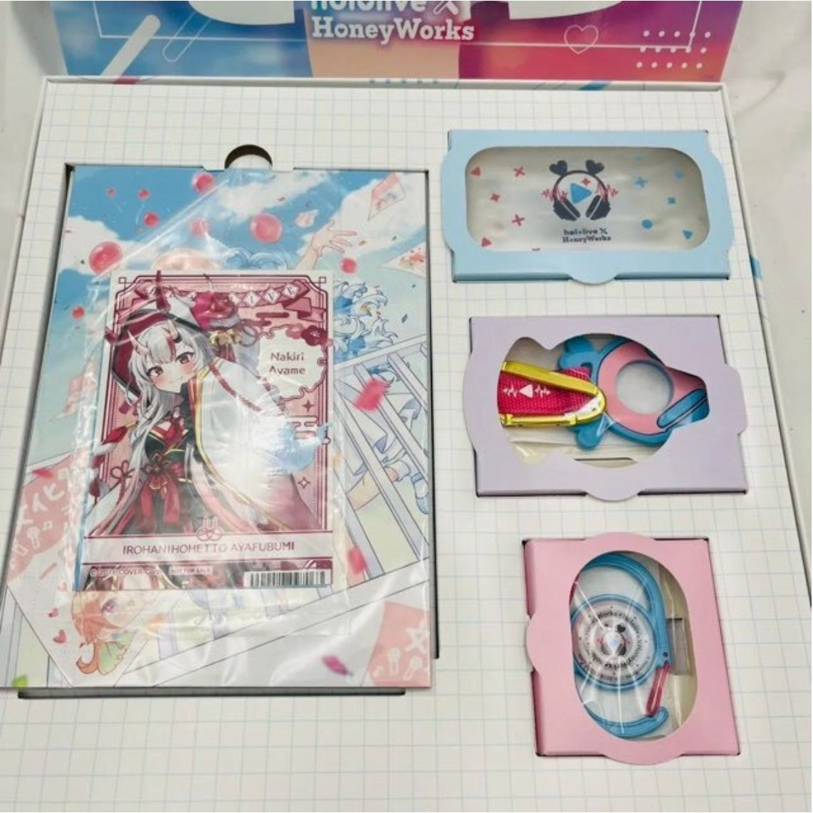 ホロライブ HoneyWorks グッズセット アクリルキーホルダー クリアファイル 缶バッジ付き
