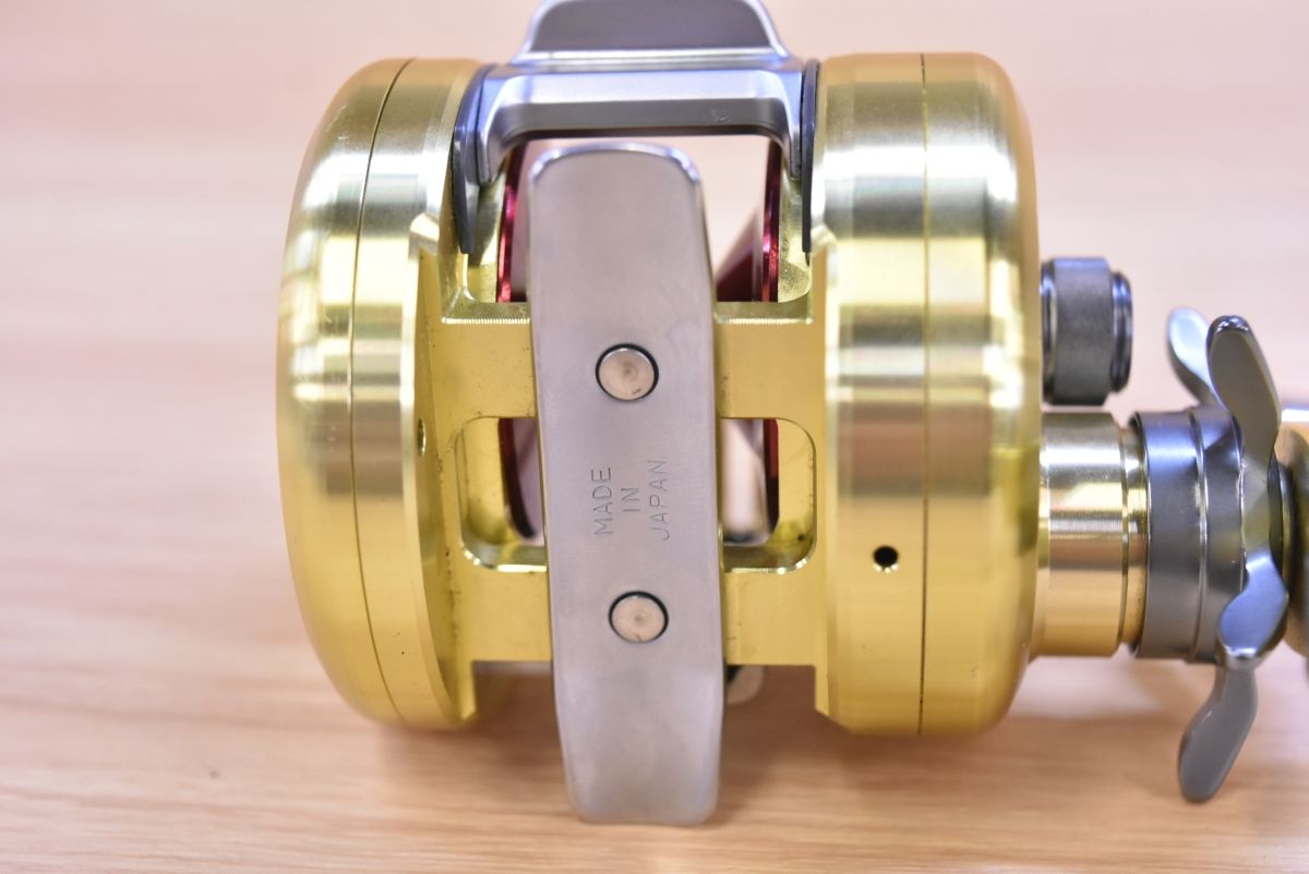 ダイワ 14 ミリオネア 200 右 ベイトリール DAIWA Millionaire