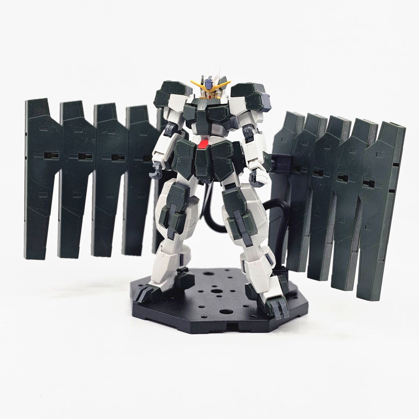 HG ガンダムエクシア ガンダムサバーニャ（最終決戦仕様） ガンプラ