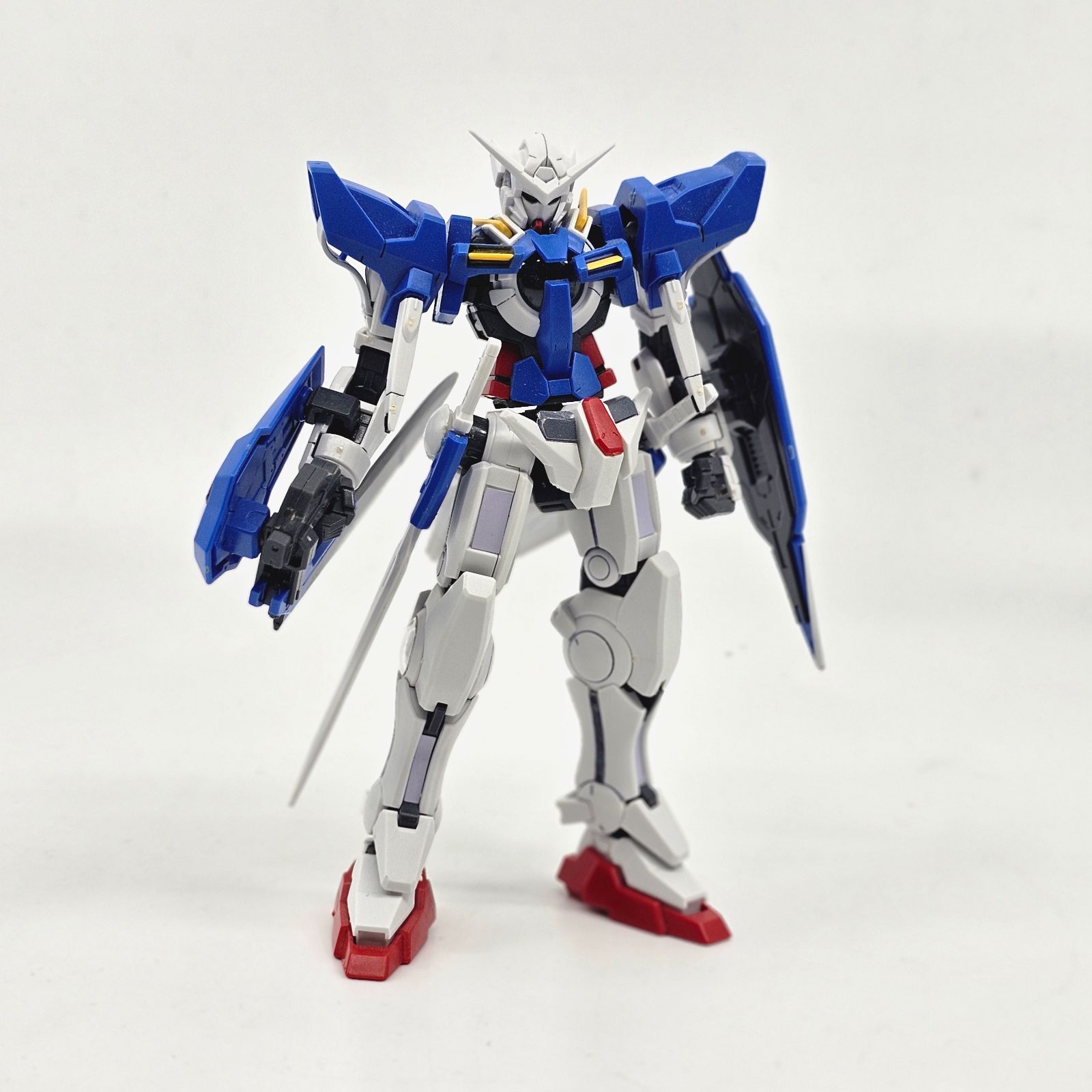 HG ガンダムエクシア ガンダムサバーニャ（最終決戦仕様） ガンプラ