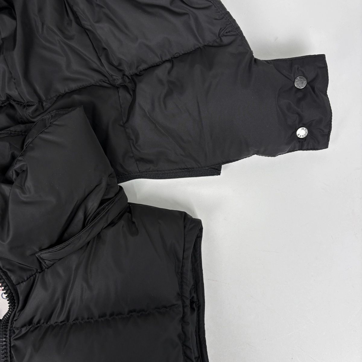 モンクレール MONCLER ガリヌール ダウンベスト GALLINULE フーディ