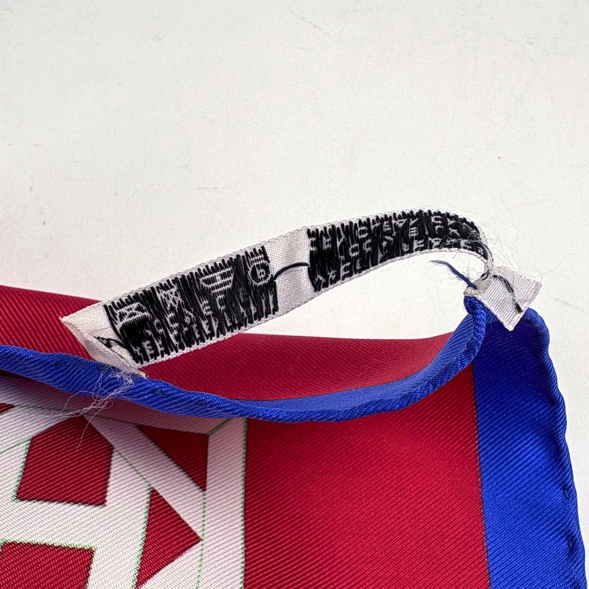 エルメス HERMES カレ 90 ROSERAIE バラ園 フラワー スカーフ シルク