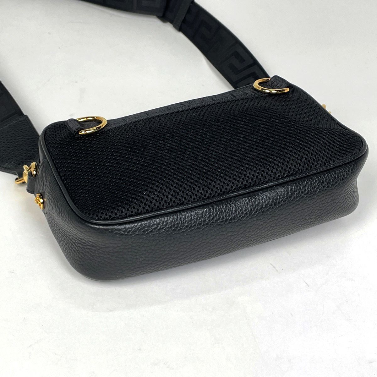 ヴェルサーチ VERSACE メデューサ ショルダーバッグ 2WAY ボディバッグ 