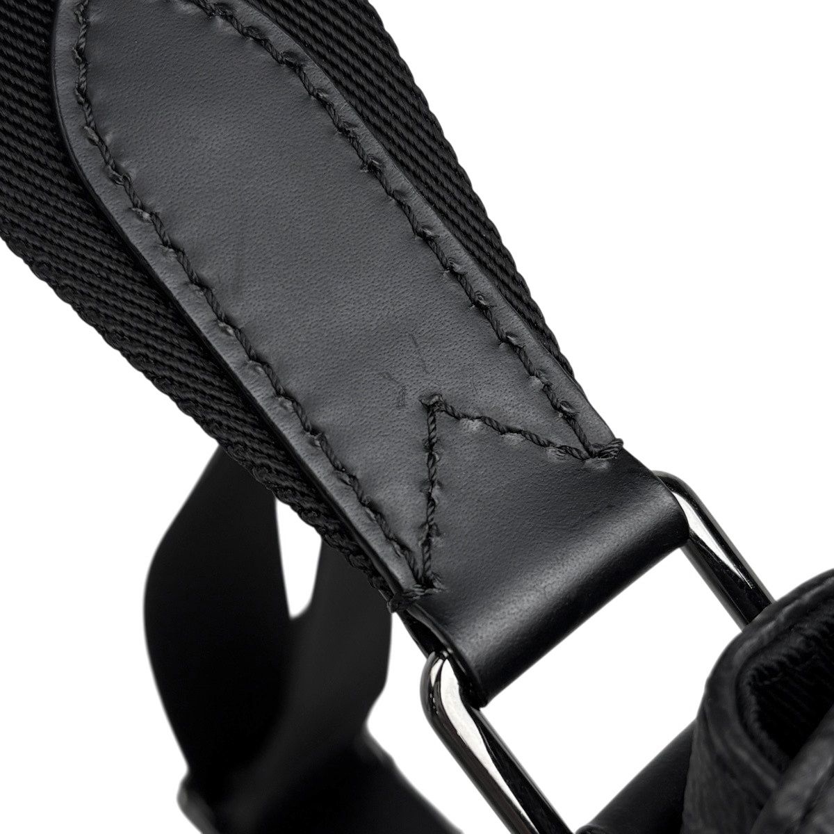 ルイ・ヴィトン Louis Vuitton メッセンジャー エクスプローラー PM 斜 