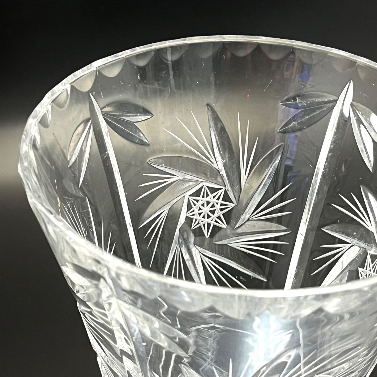 BOHEMIA ボヘミア】 クリスタルガラス フラワーベース 花瓶 - メルカリ BOHEMIA ボヘミア】 クリスタルガラス フラワーベース 花瓶 - メルカリ