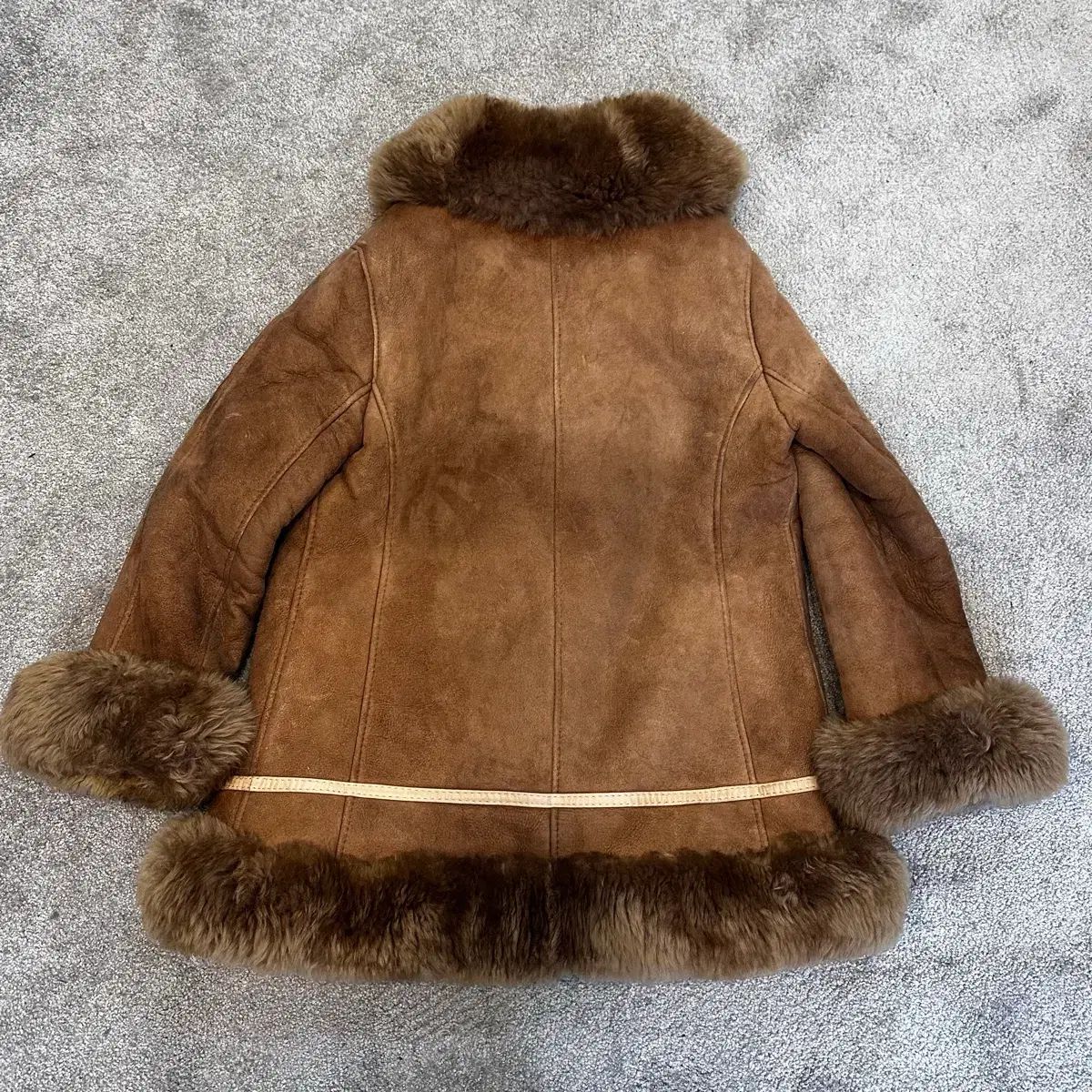 日本 ヴィンテージ ブラウン ファー ムートン ジャケット M - メルカリ