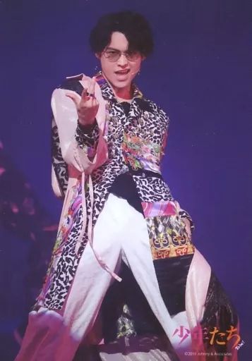 中古】アイドル SixTONES/松村北斗/ライブフォト・膝上・衣装黒・白