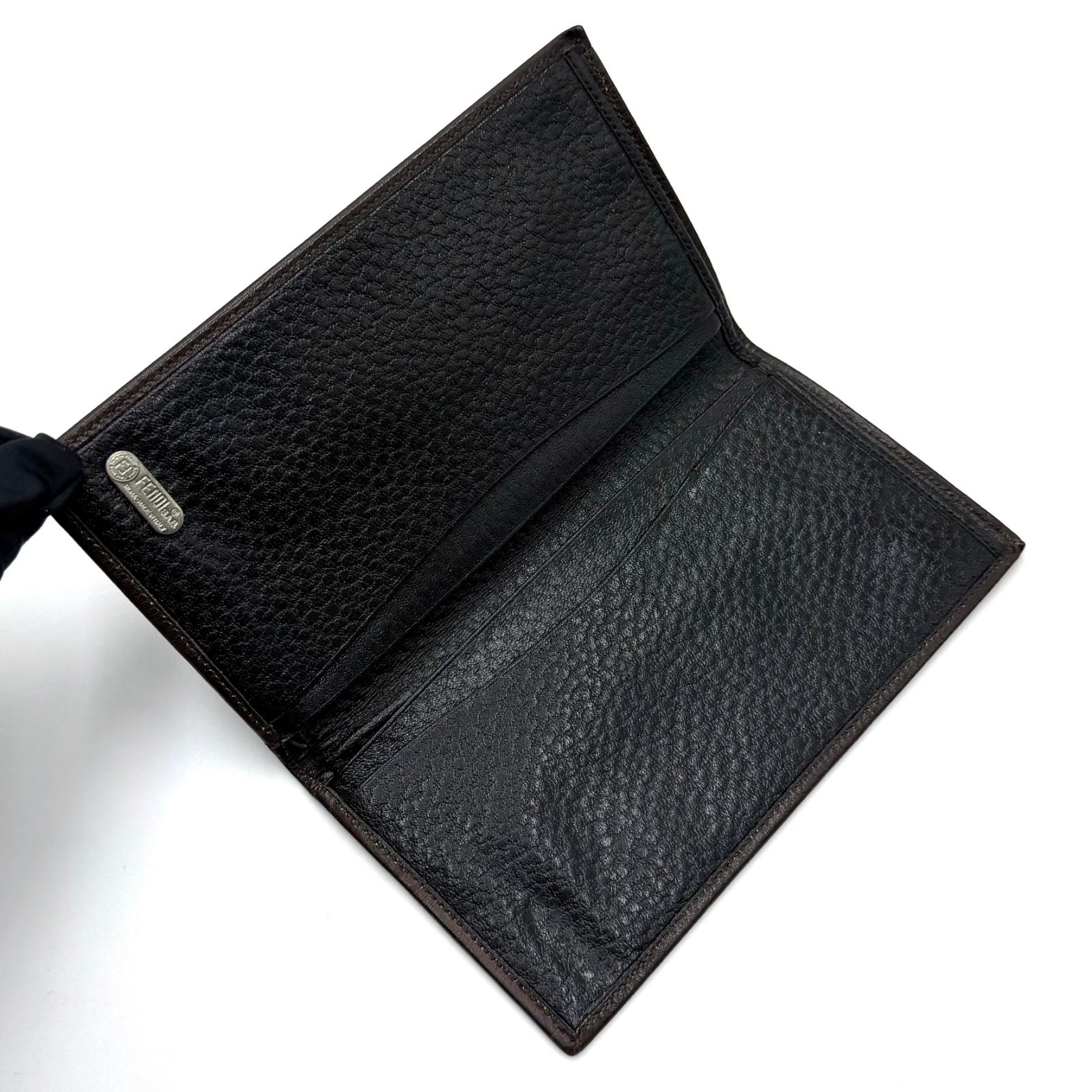 フェンディ FENDI 長財布 二つ折り財布 お札入れ エンボスロゴ フェンディ FENDI 長財布 二つ折り財布 お札入れ エンボスロゴ