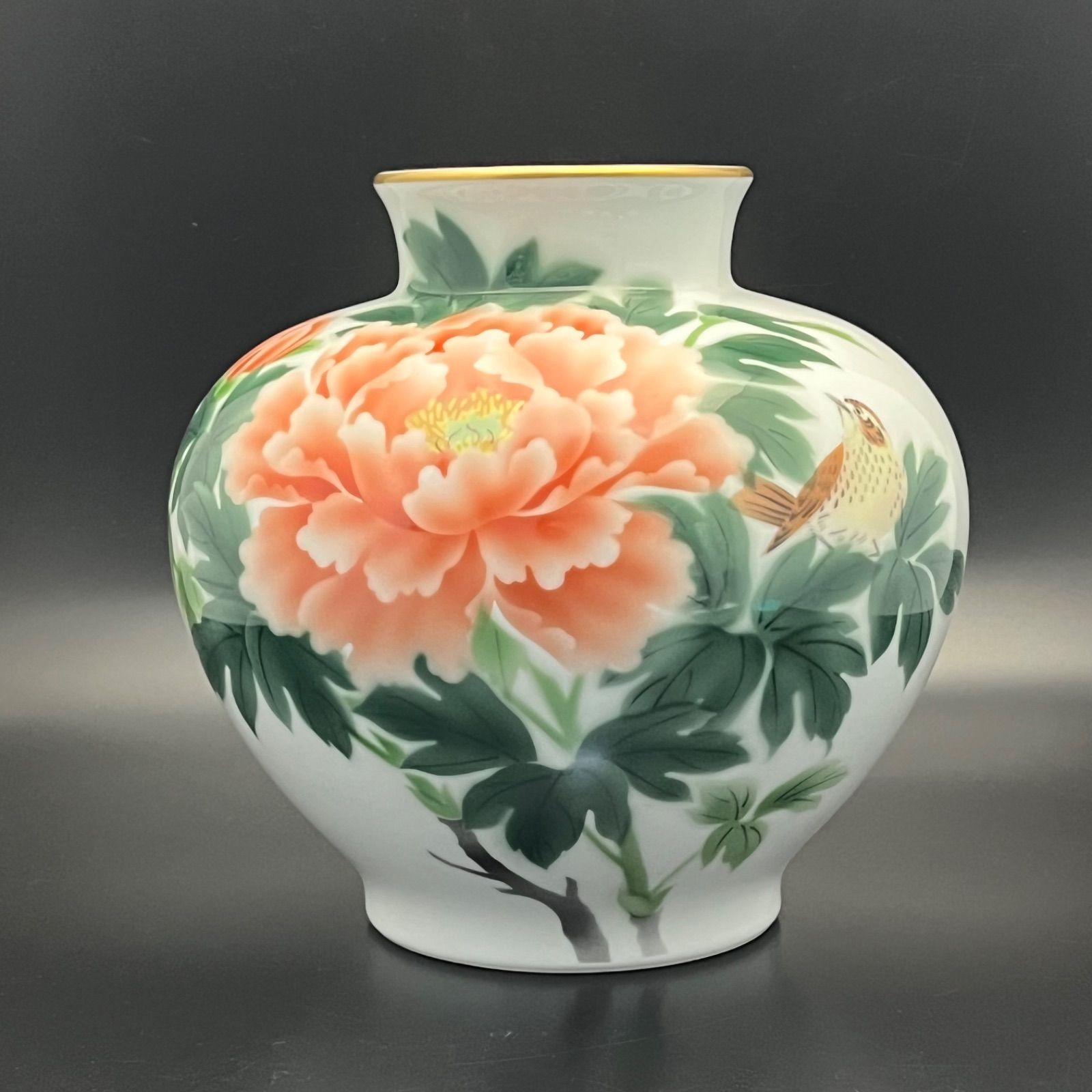 超メルカリ市期間限定お値下げ　陶器の花瓶 手描き　フラワーベース 更にお値下げ 陶器の花瓶 手描き フラワーベース - メルカリ