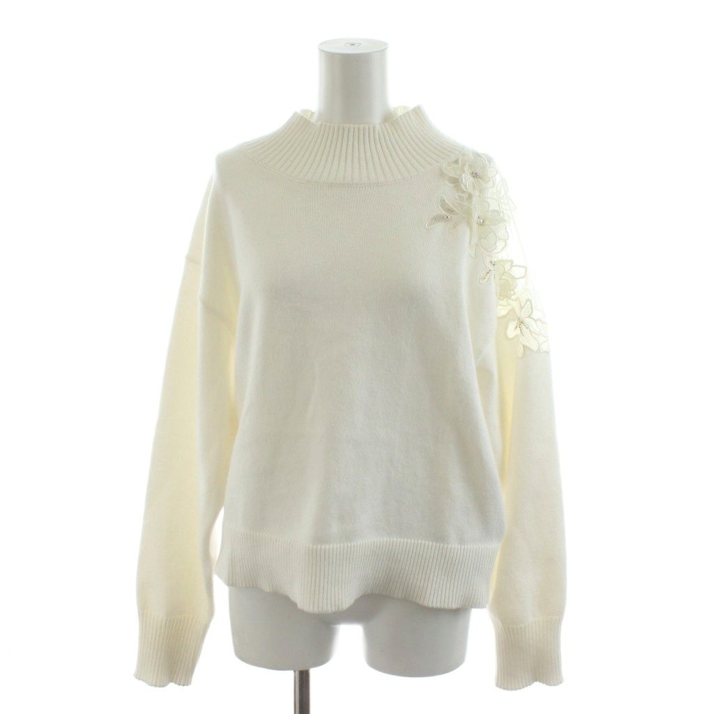 【2023年モデル】アプワイザーリッシュ　3Dフラワーモチーフ刺繍ニットアンゴラ Apuweiser-riche（アプワイザーリッシェ）の「3Dフラワーモチーフ