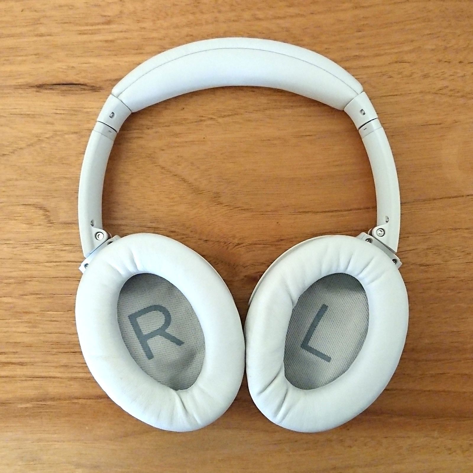 美品・動作◎・付属品完備】Bose QuietComfort 45 ホワイトスモーク