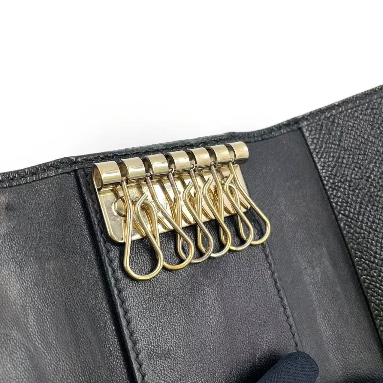 BVLGARI レザー 6連 レザー ブラック キーケース ゴールド - メルカリ