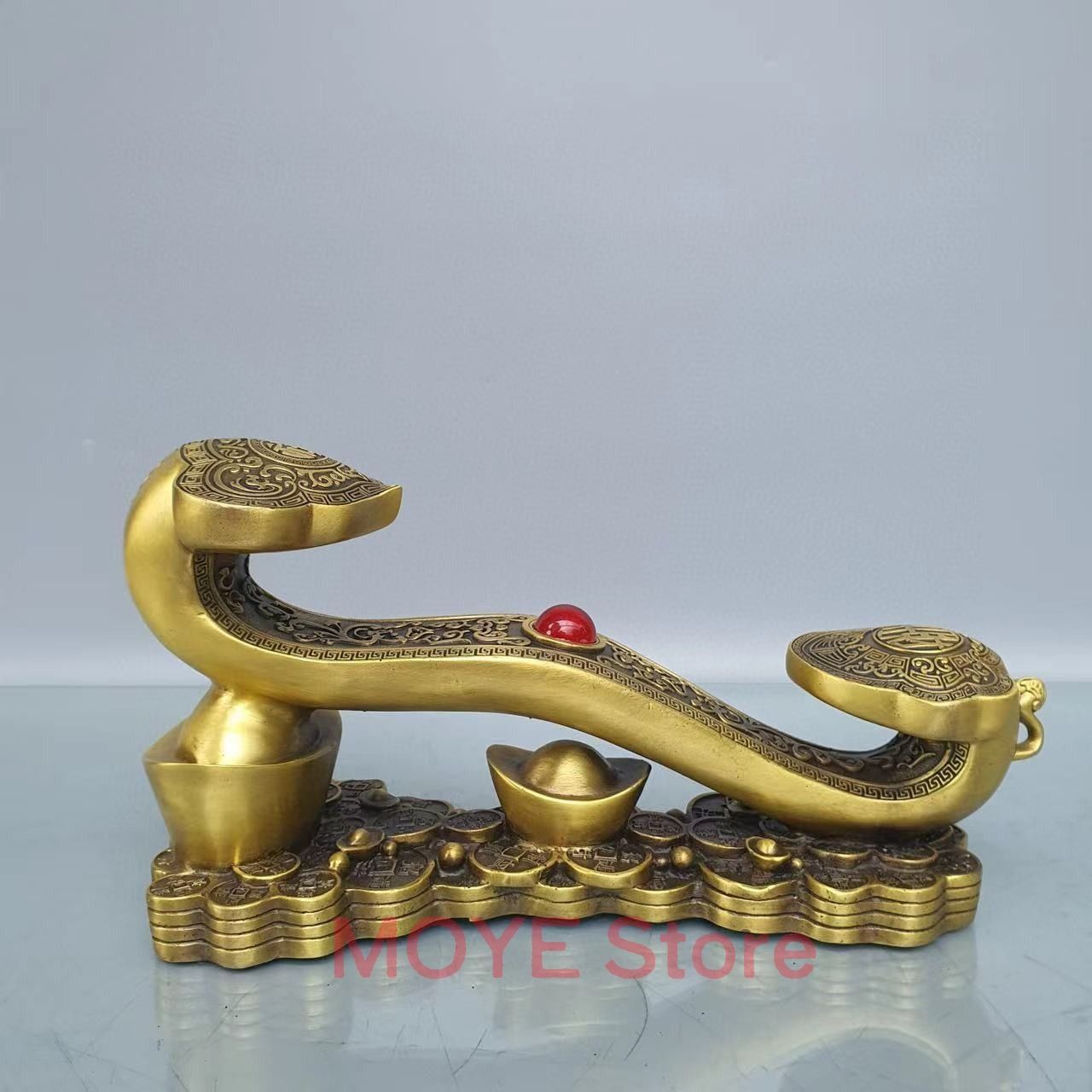 元宝 如意 置物 オブジェ 金色 ゴールド 風水グッズ 元寶 運 健康運 出世運 家庭運 家内安全 インテリア 玄関 リビング 贈り物 プレゼント 魔除け オフィス 飾品 幸運zw0117