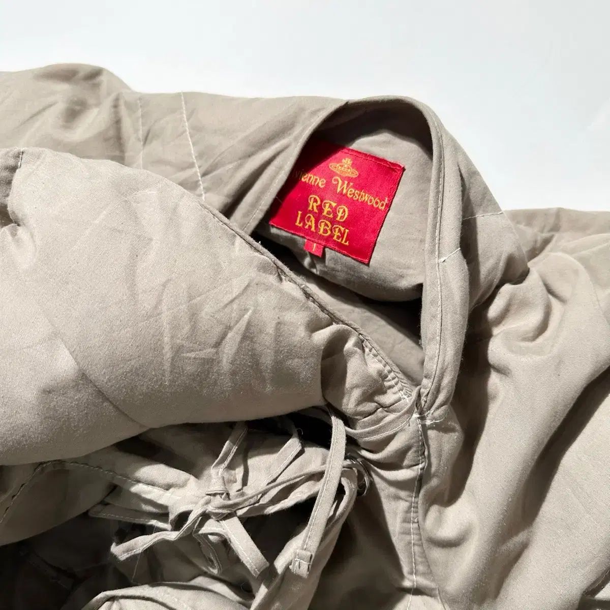 レディース M-L VIVIENNE WESTWOOD アシンメトリー ダウン - メルカリ