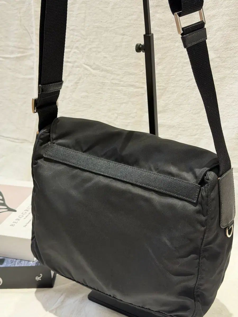 正規品 PRADA プラダ ポコノ ナイロン サフィアーノ チュウジェバック