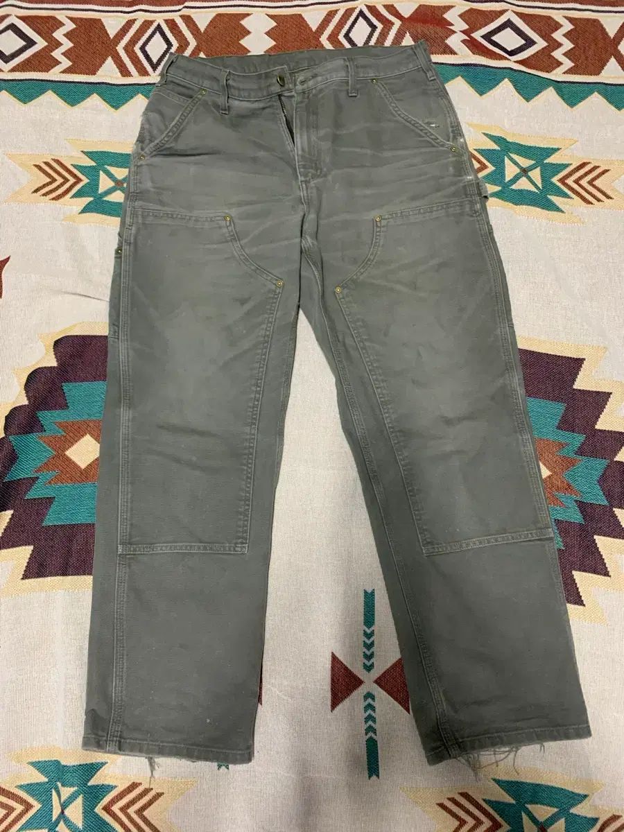 セール中　 B136MOS カーハート　ダブルニー　モスグリーン　32/30 セール中 B136MOS カーハート ダブルニー モスグリーン 32/30 セール中