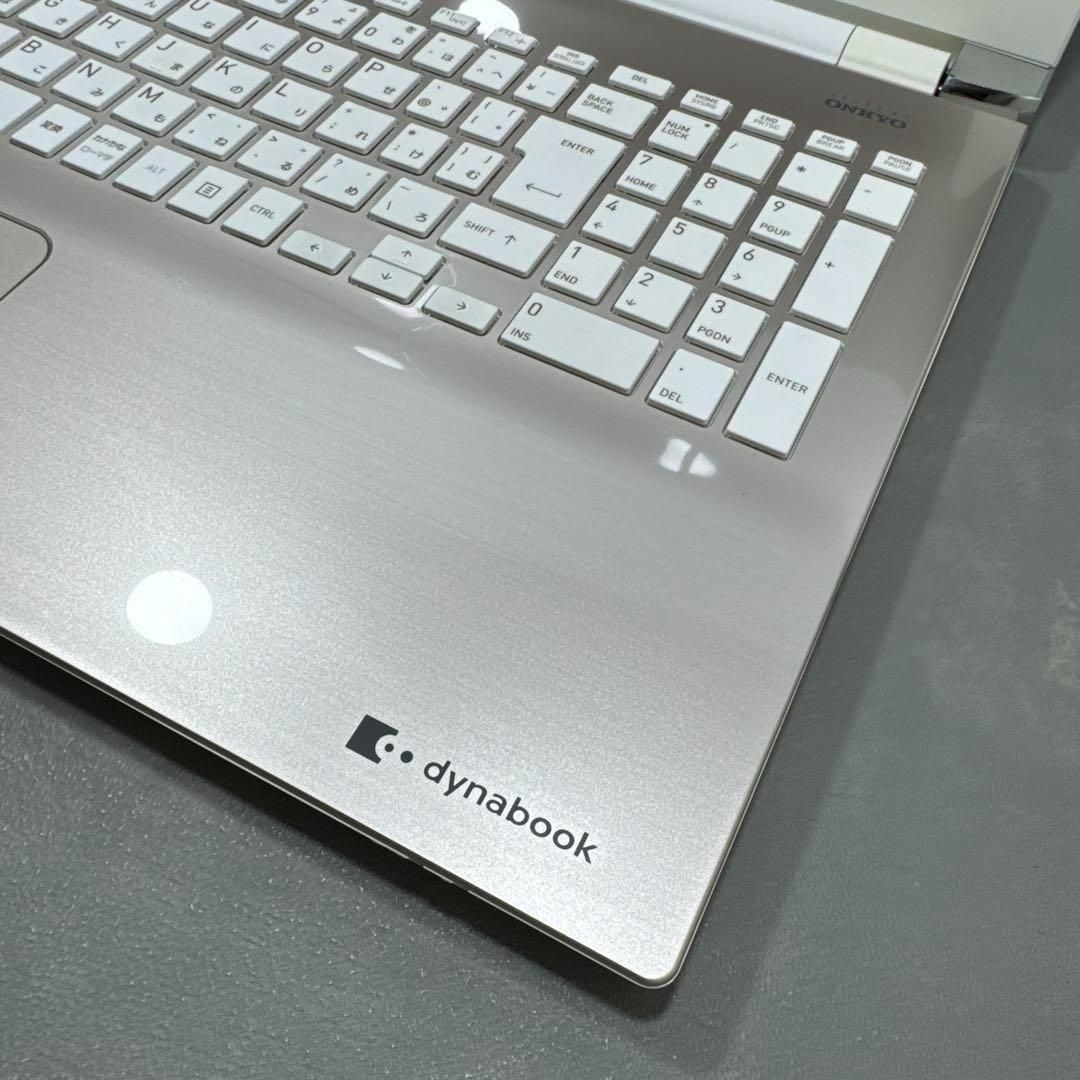 【高性能】東芝サテンゴールド☘7世代i7☘メモリ16GB☘️SSD512GB 高性能】東芝サテンゴールド☘7世代i7☘メモリ16GB☘️SSD512GB - メルカリ