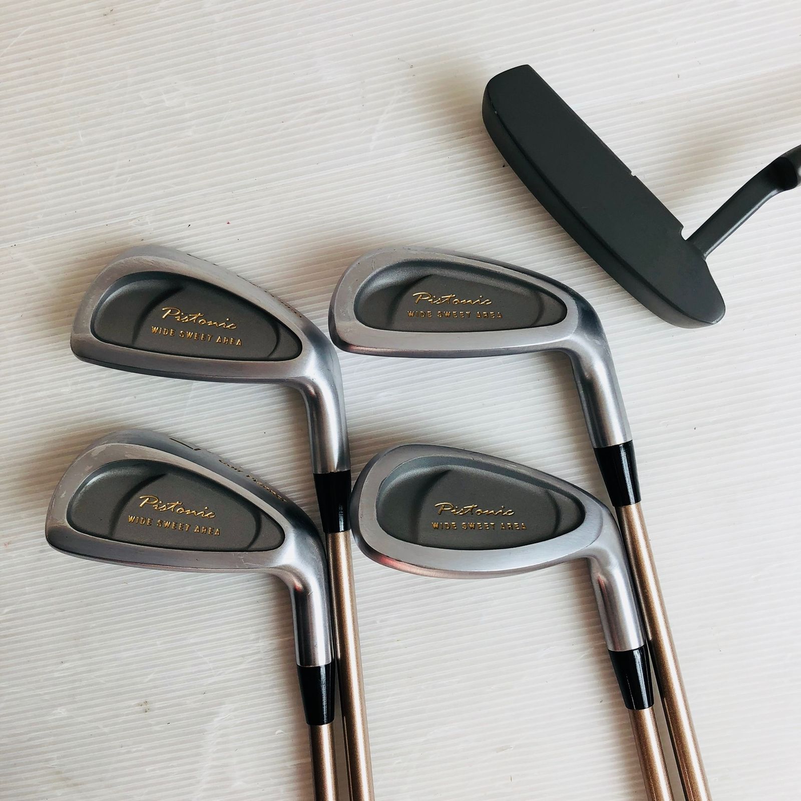 ゴルフプランナー社製 pistonicブランド　 7本セット レディース GolfPlanner ゴルフプランナー Pistonic ピストニック