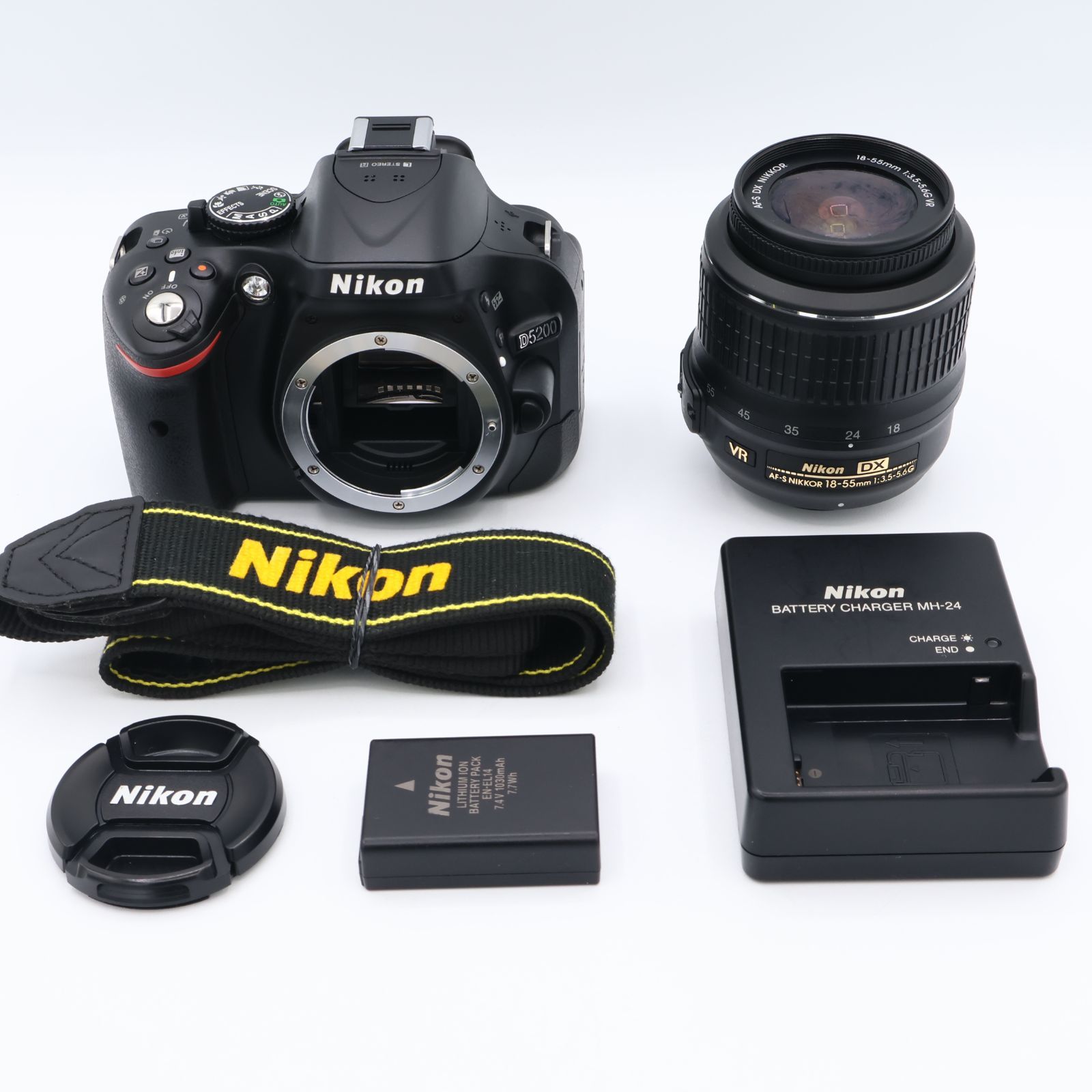 シャッター回数：3108回】Nikon ニコン デジタル一眼レフカメラ D5200