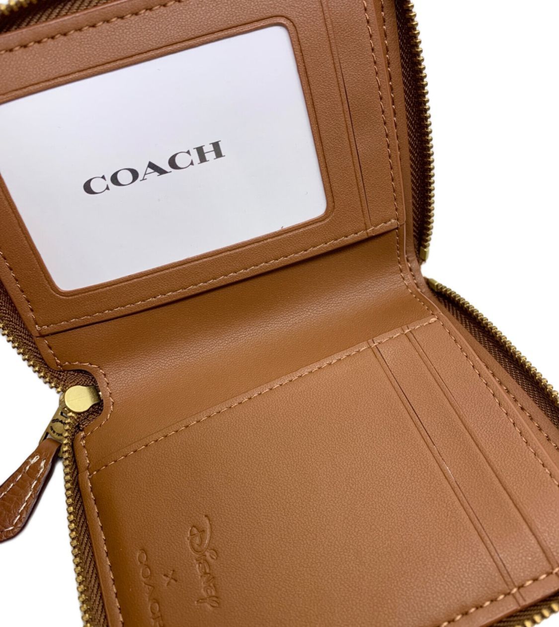 COACH × DISNEY シグネチャー ミッキーマウス ラウンドファスナー 財布