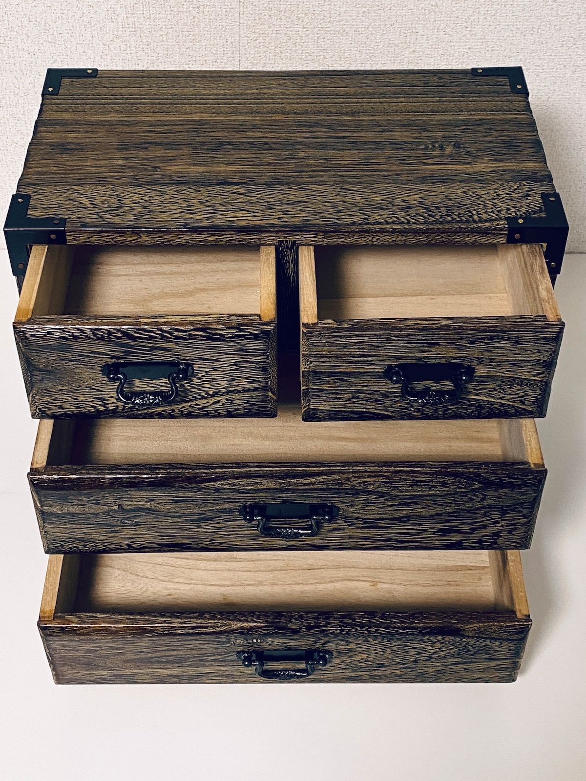 TK249】桐工芸 レトロ ミニ箪笥 三段四ツ引 箱入 小引き出し 小物入れ