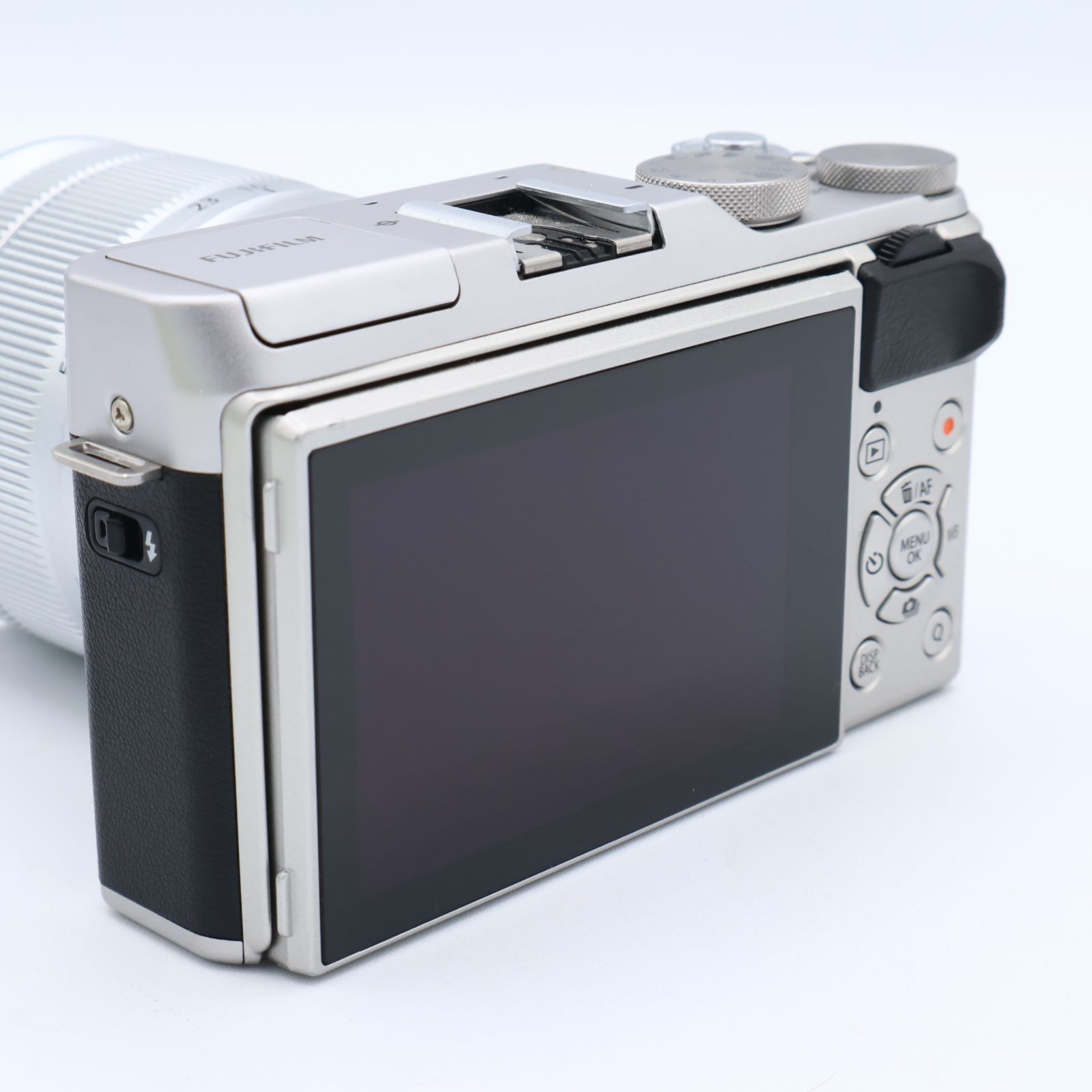 富士フイルム FUJIFILM ミラーレス一眼 X-A3 レンズキット シルバー X