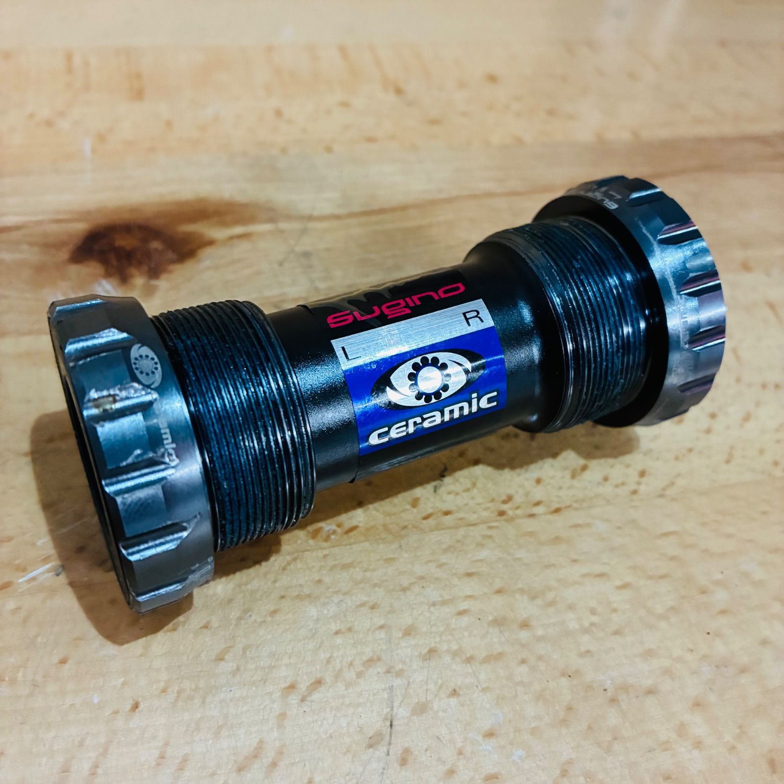 中古品】 SUGINO ceramic ネジ切り ボトムブラケット BSA JIS BC1.37