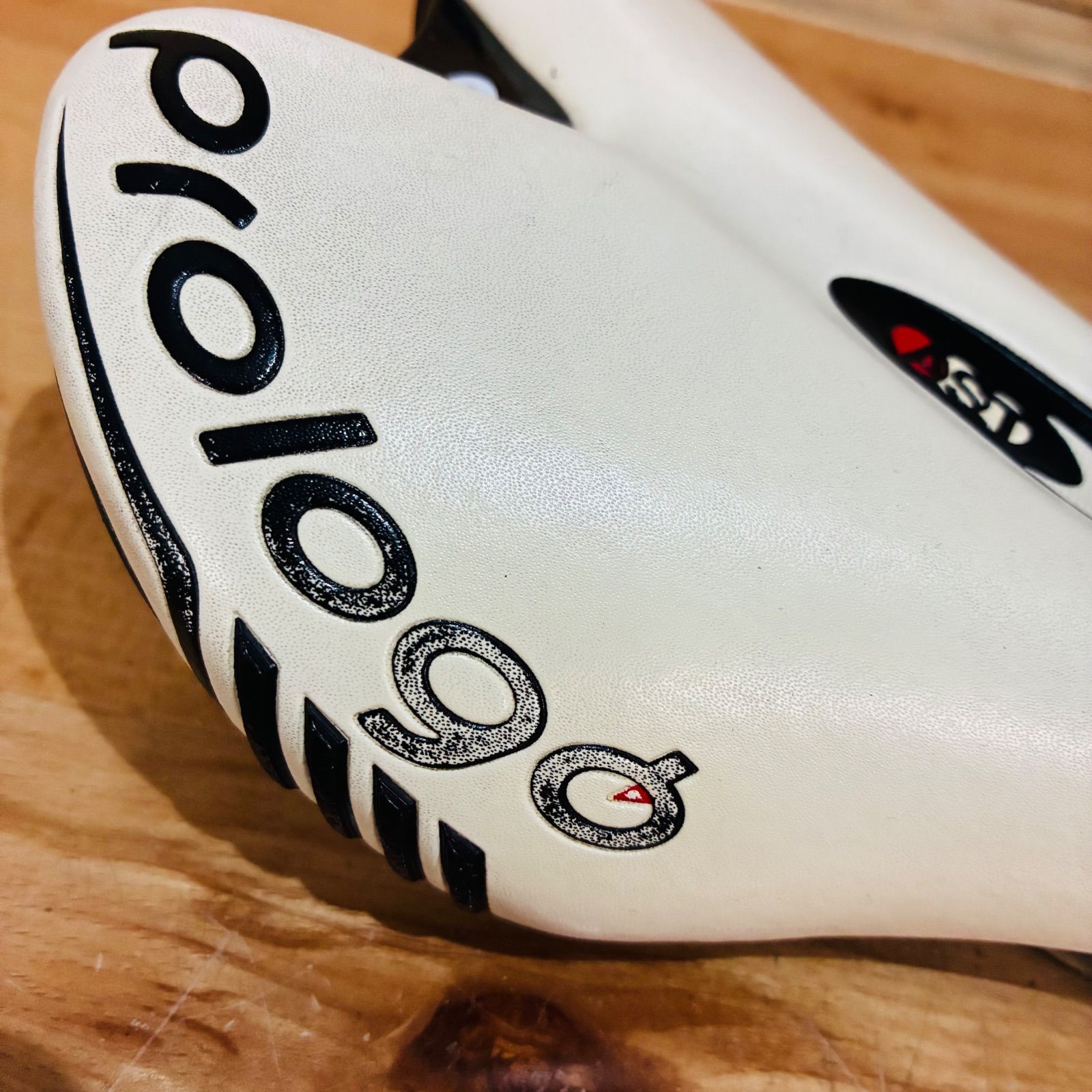 中古品】 Prologo NAGO EVO PLUS TiroX ロード サドル プロロゴ 134mm 