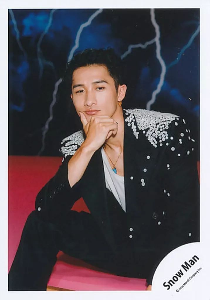 中古】生写真(STARTO) Snow Man/岩本照/膝上/シングル「LOVE TRIGGER