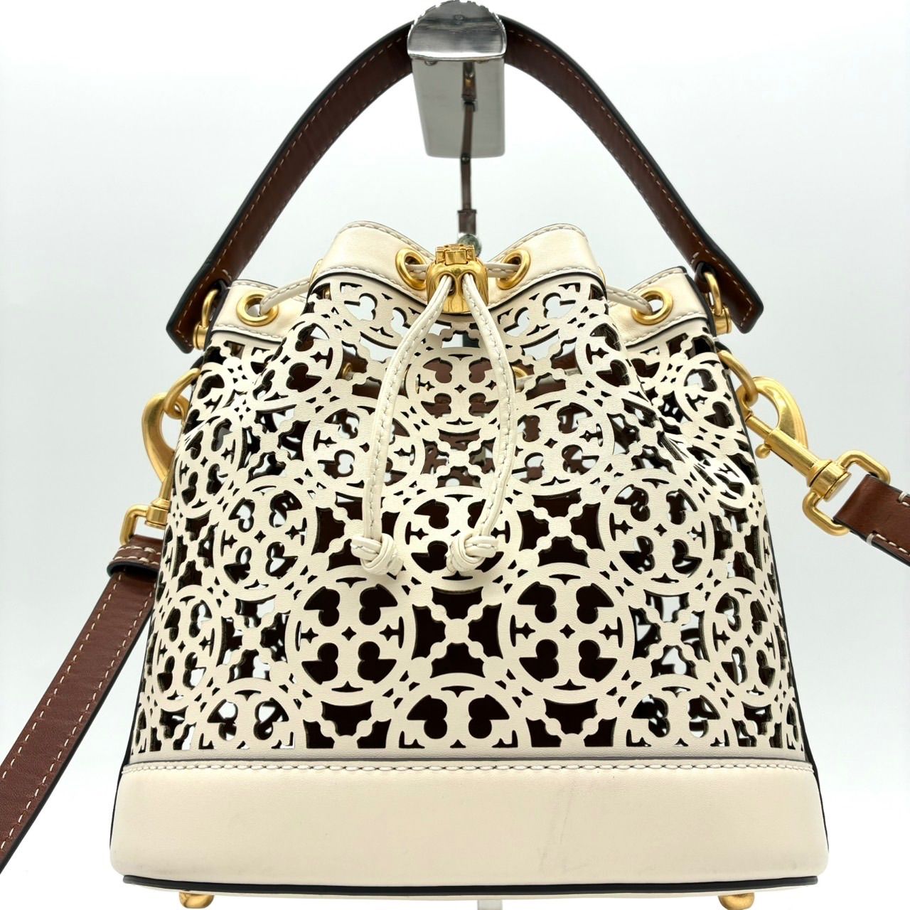極美品TORY BURCH バケットバッグ ショルダー2WAYバッグ 極美品TORY BURCH バケットバッグ ショルダー2WAYバッグ