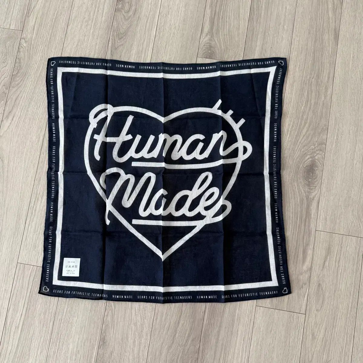HUMANMADE　バンダナ　スカーフ ヒューマンメイド HUMANMADE バンダナ スカーフ ヒューマンメイド