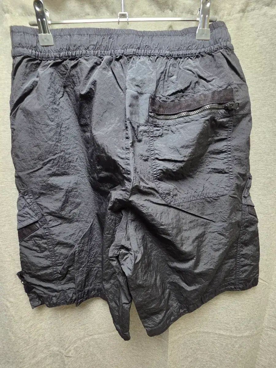 STONE ISLAND ストーンアイランド グレー ハーフパンツ - メルカリ