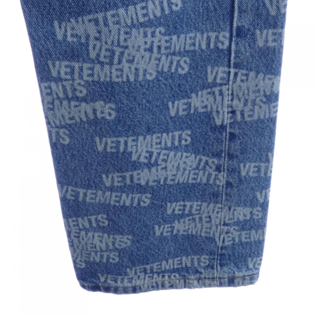 ヴェトモン VETEMENTS MA52PA740B ジーンズ - メルカリ 